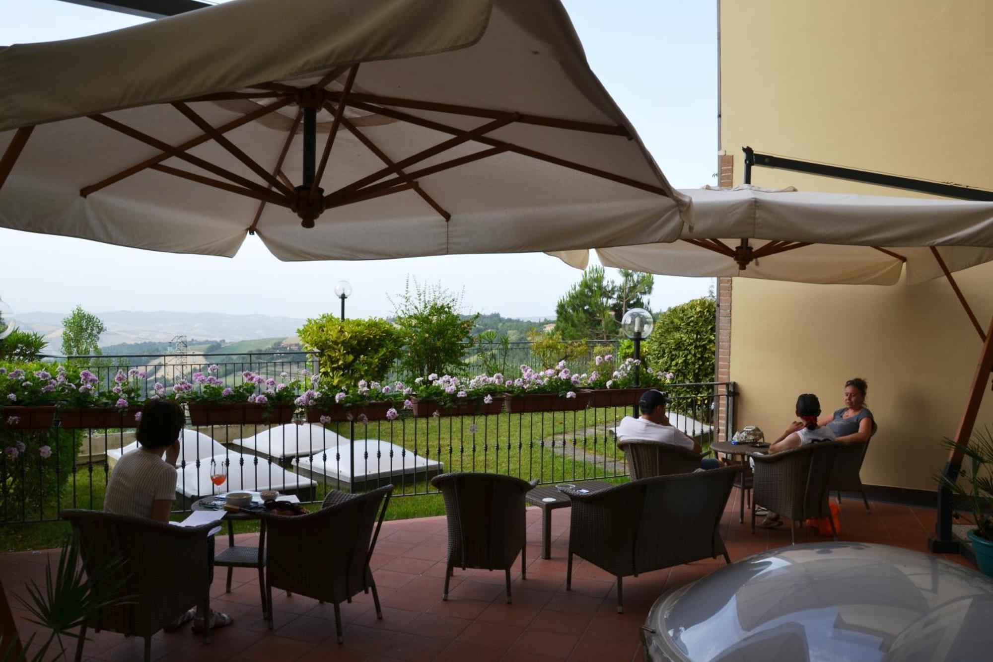 Hotel Mamiani & Relaxing Spa Ουρμπίνο Εξωτερικό φωτογραφία