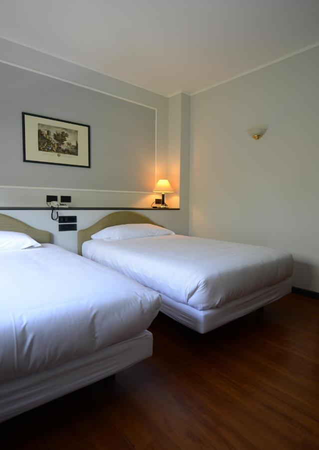Hotel Mamiani & Relaxing Spa Ουρμπίνο Δωμάτιο φωτογραφία
